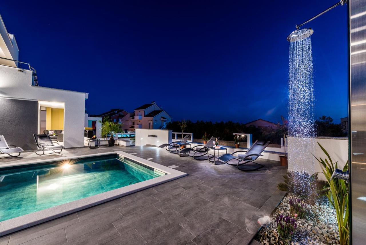 Villa Magnifica Apartments With Pool Novalja Exterior photo